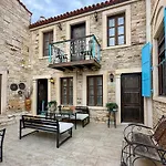 Marina Hotel