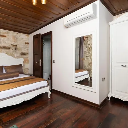 Marina ホテル フォチャ