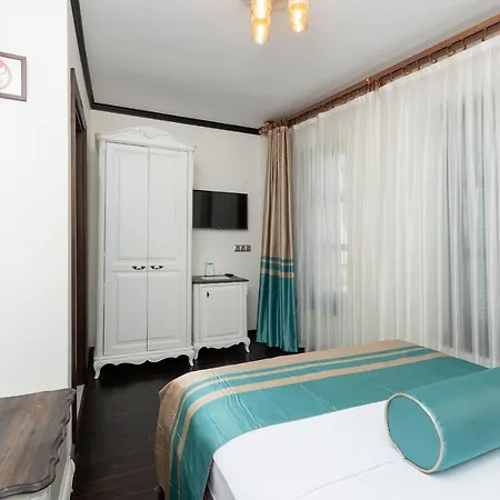 Marina ホテル フォチャ