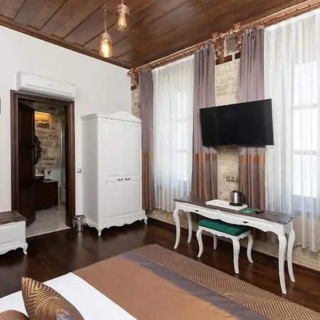 Marina Hotel