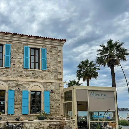 Ξενοδοχείο Marina *